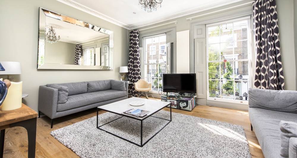 Reception room 