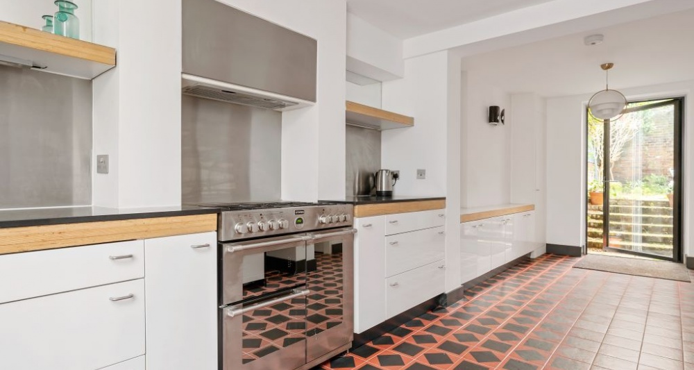 Kitchen 1