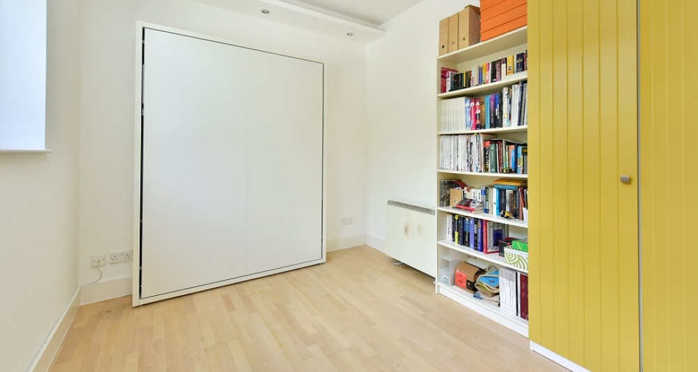 Second bedroom 