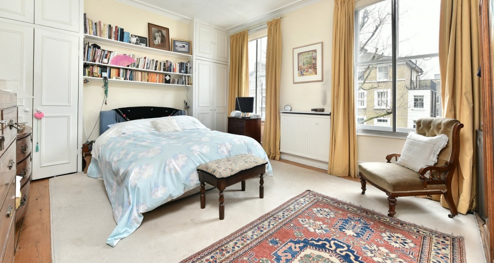 Master bedroom 