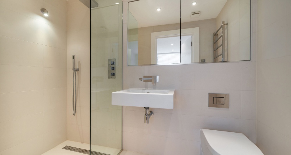 En suite shower room