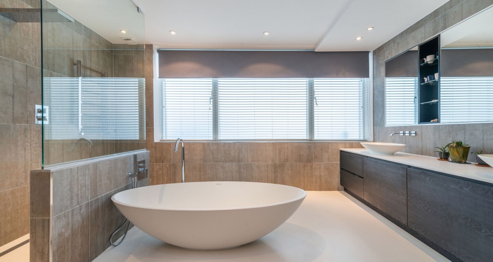 en suite bathroom