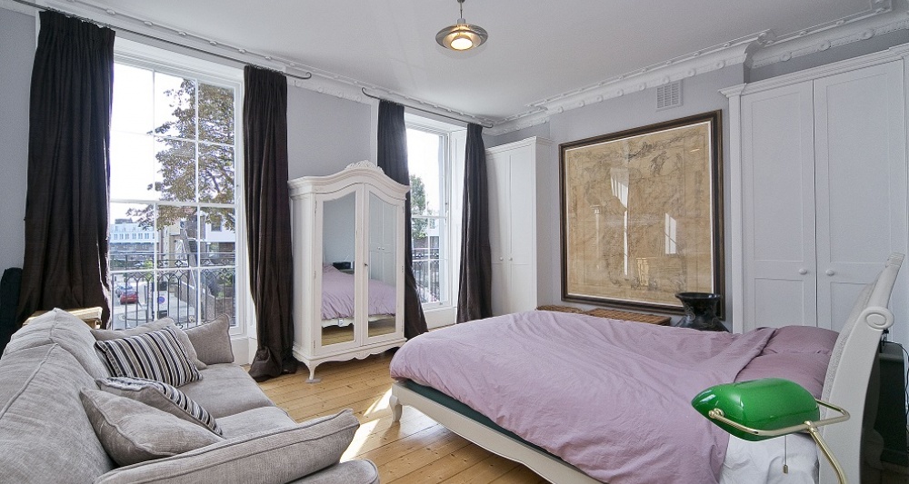 Master bedroom 